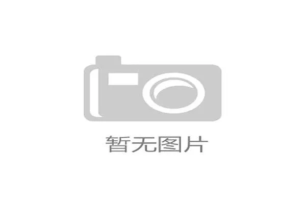 高温之下的人性光辉：球迷为对立阵营对手递水降温
