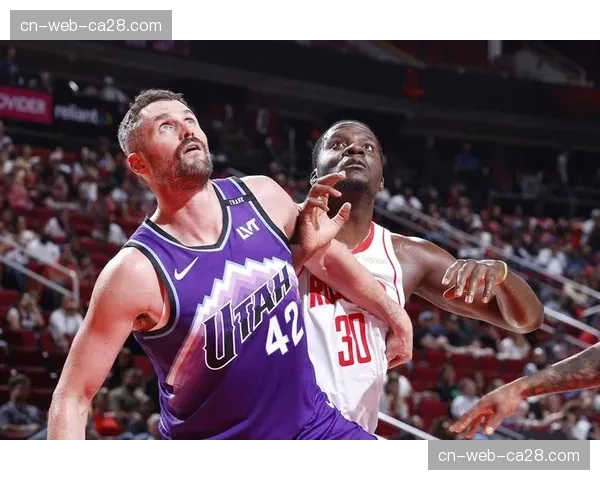 爵士117-130不敌掘金,西部垫底位置确定 爵士117-130不敌掘金,西部垫底位置确定